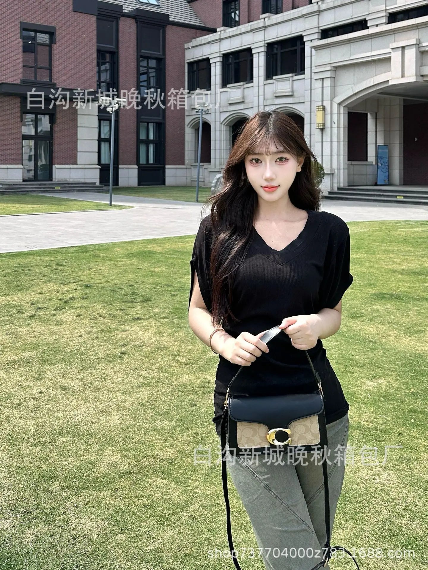 New Diamond Hand-mounted Chain Crossbody Bag Versatile Fragrance Underarm Shoulder Bag