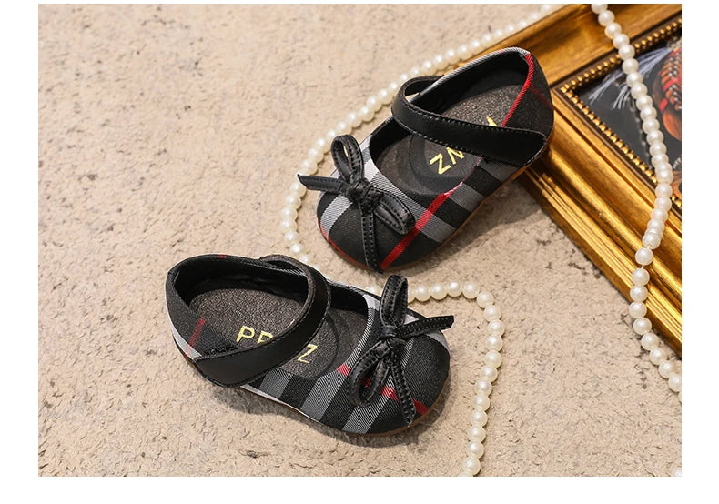 NEW Classic Winter Princess Shoes Baby Soft-solar Toddler Shoes Girl Children Plate Cloth Single Shoes 0-3 Years Old Bow Sandals