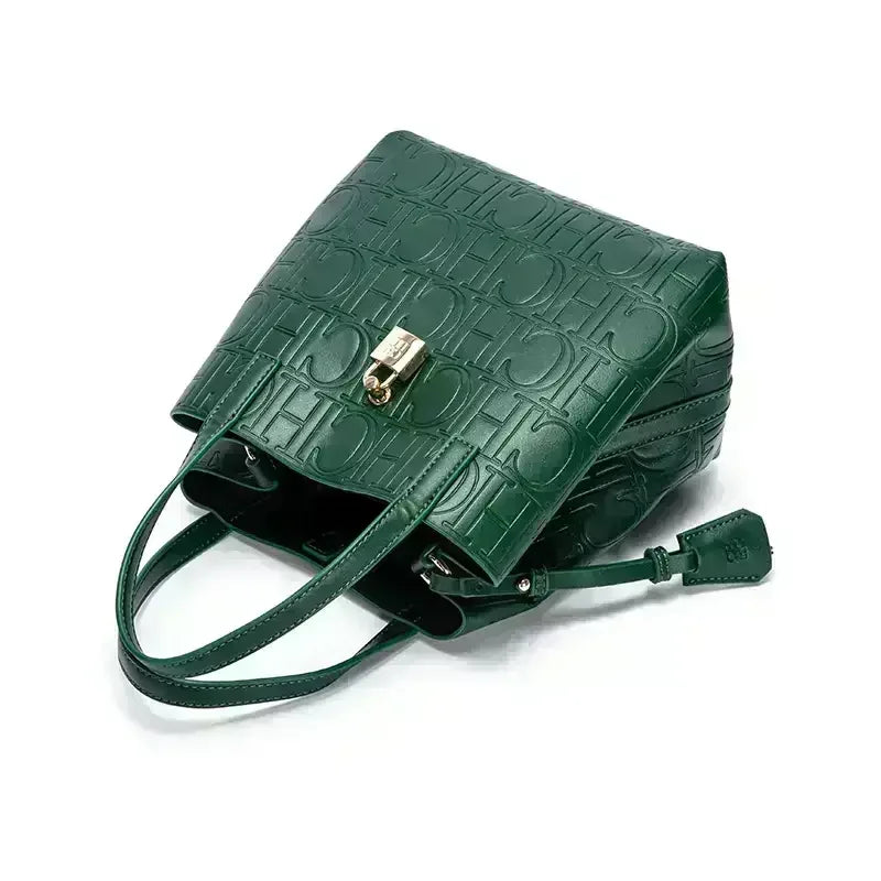 Embossed Ladies Crossbody Bag Letter Printing Design Ladies Handbag Large Capacity Tote Bag Elegant Temperament Ladies Should