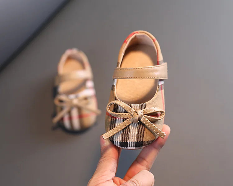 NEW Classic Winter Princess Shoes Baby Soft-solar Toddler Shoes Girl Children Plate Cloth Single Shoes 0-3 Years Old Bow Sandals