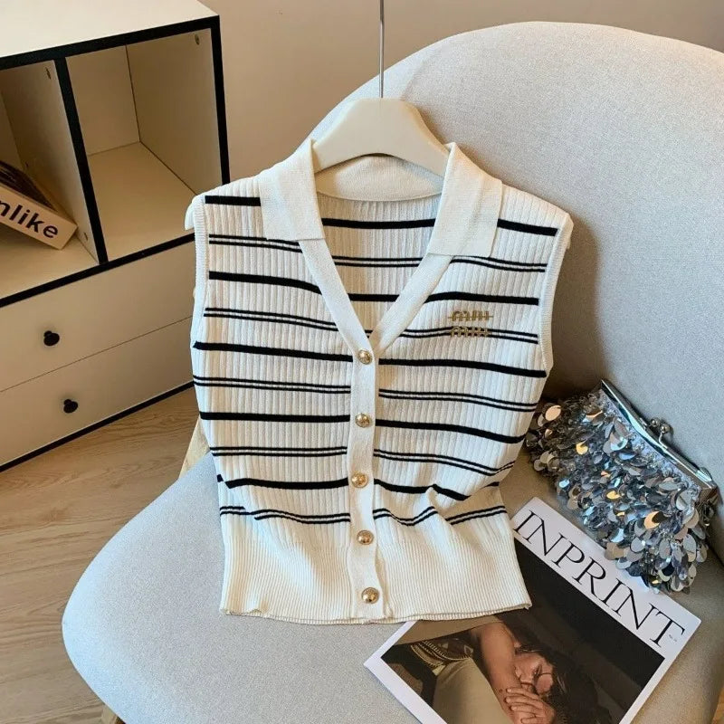 2025 Summer Korean Style Embroidered Lapel Single-breasted Knitted Women's Sleeveless Versatile Temperament Sleeveless Tank Top