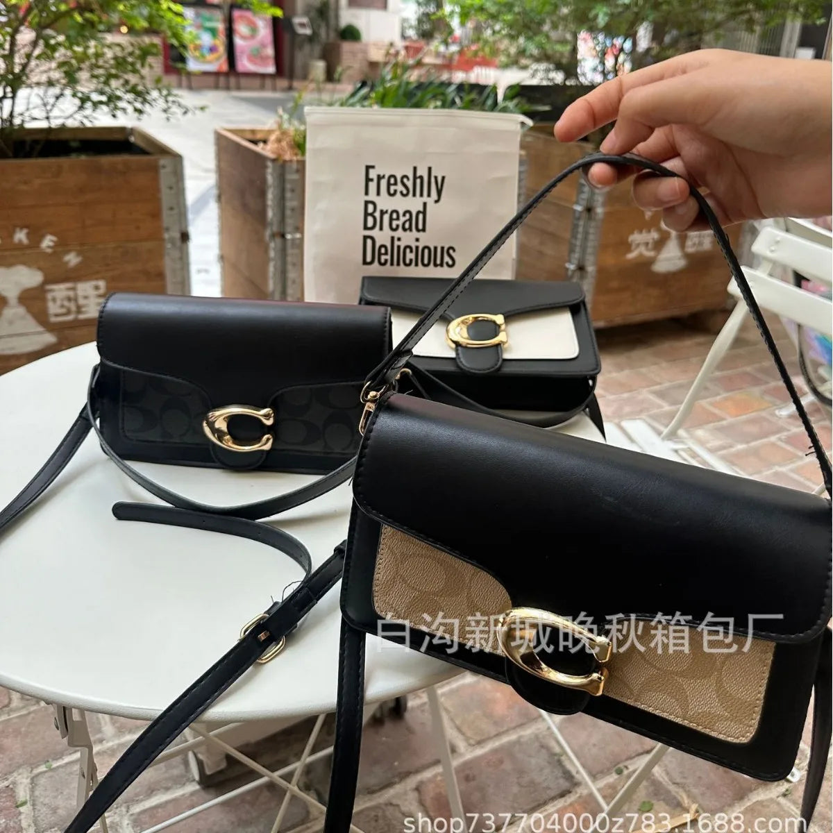 New Diamond Hand-mounted Chain Crossbody Bag Versatile Fragrance Underarm Shoulder Bag